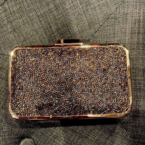 Zara - Picture 1 of 1